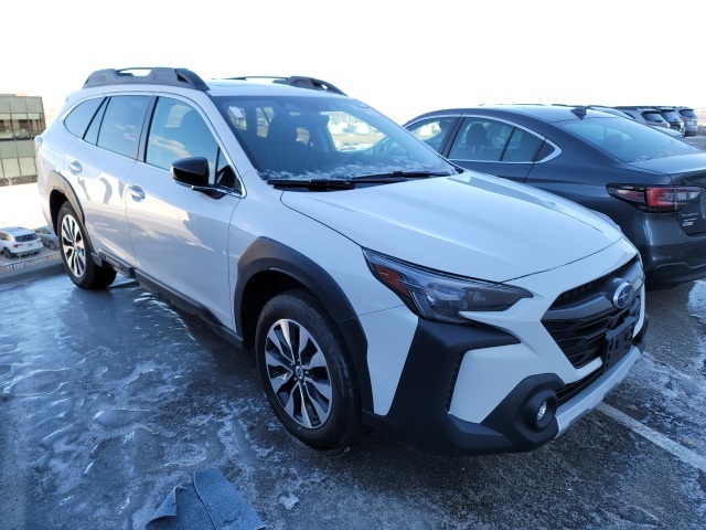 2024 Subaru Outback Limited's photo