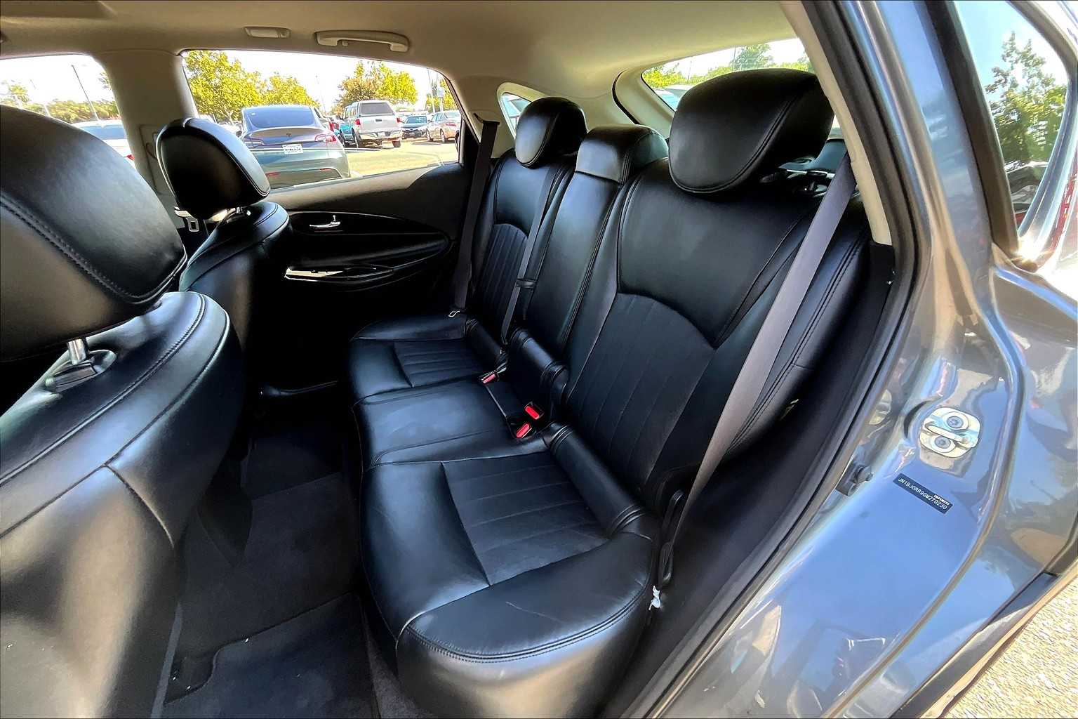 2016 Infiniti QX50 photo 19