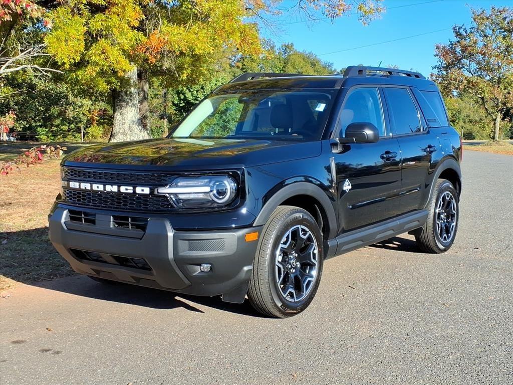 2025 Ford Bronco Sport Outer Banks's photo