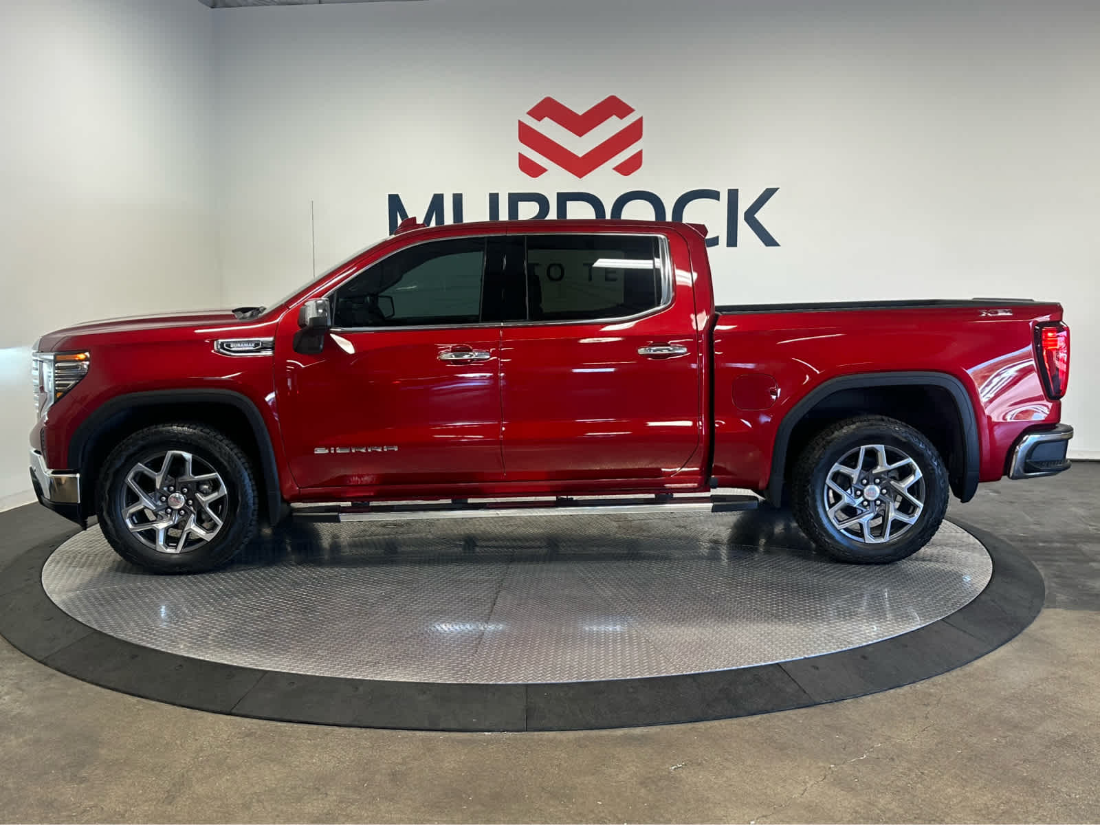 2024 Gmc Sierra 1500 SLT photo 2