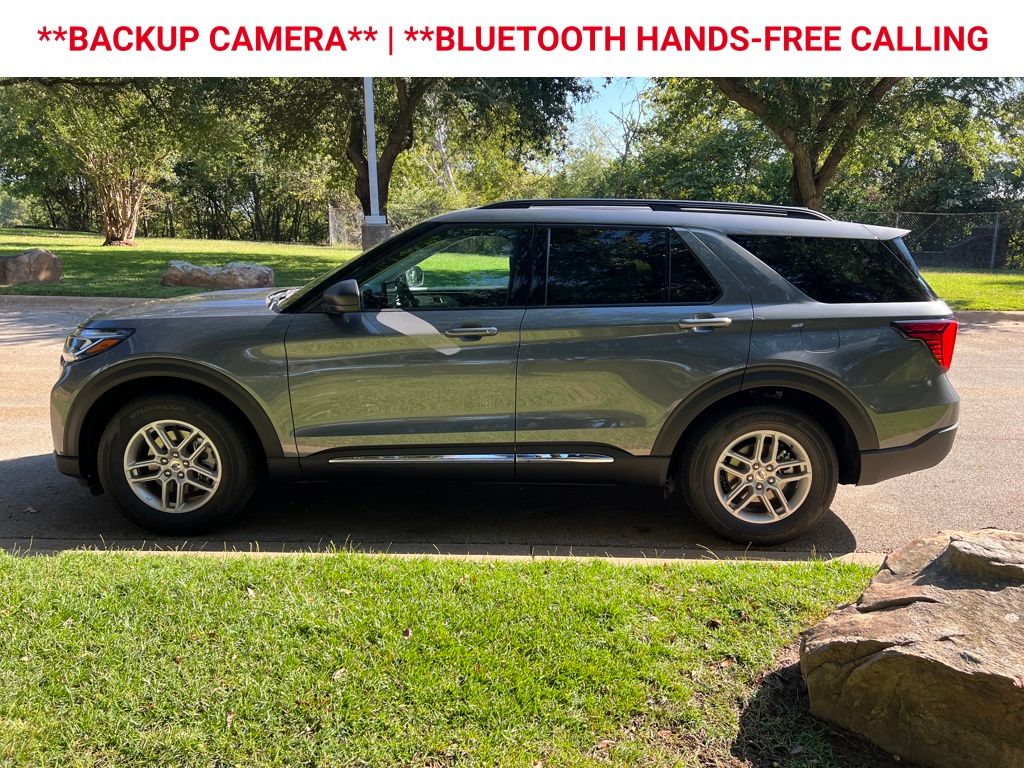 2025 Ford Explorer photo 4