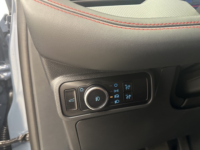 2025 Ford Explorer ST-Line photo 13