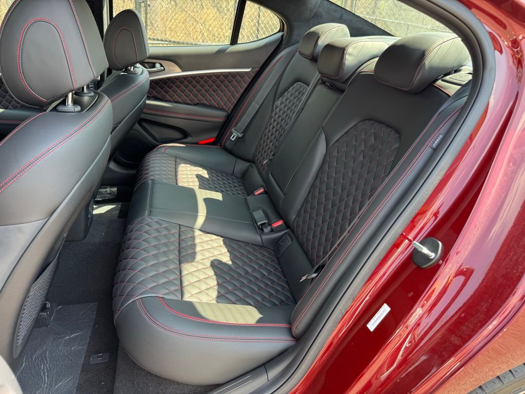 2025 Genesis G70 3.3T Sport Advanced photo 22