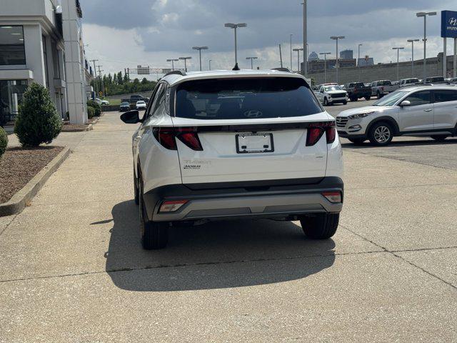 2026 Hyundai Tucson SEL photo 10