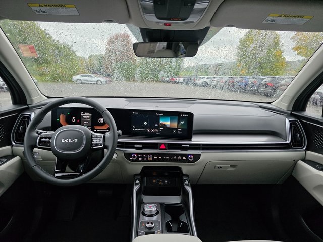 2025 Kia Sorento Plug-In Hybrid EX photo 16