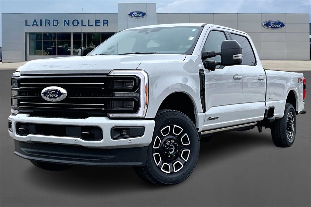 2026 Ford F-250 Super Duty Platinum's photo