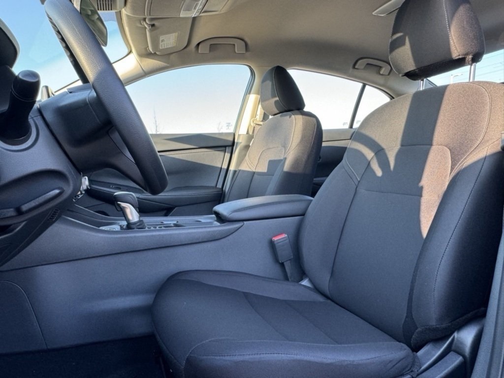 2025 Nissan Sentra S photo 18