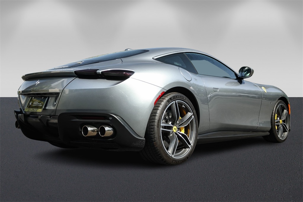 2021 Ferrari Roma Base photo 3