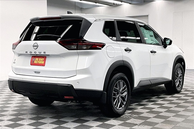 2025 Nissan Rogue S photo 16