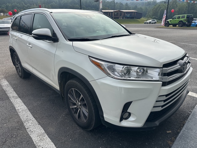 2019 Toyota Highlander XLE photo 4