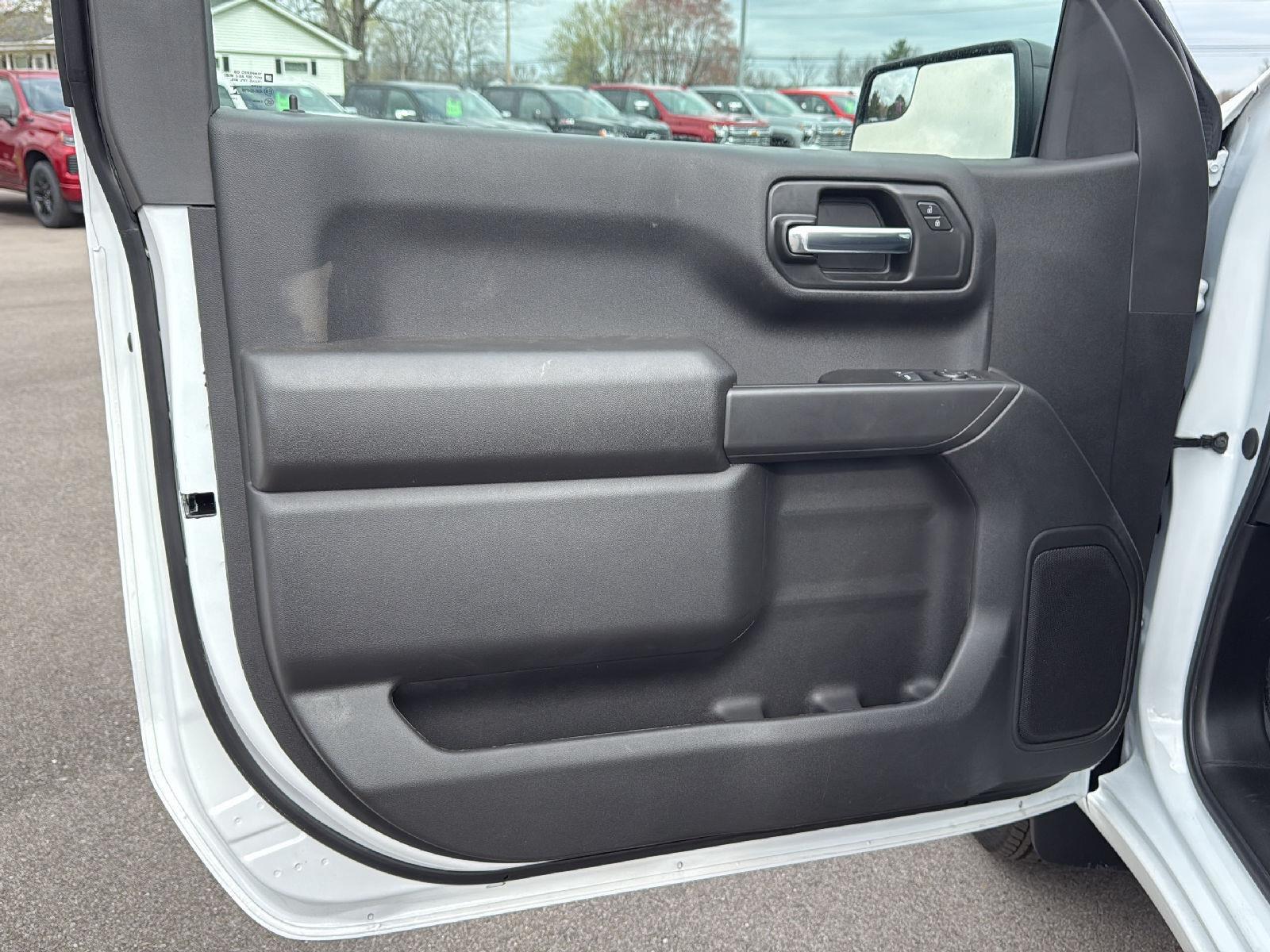 2025 Chevrolet Silverado 1500 photo 16