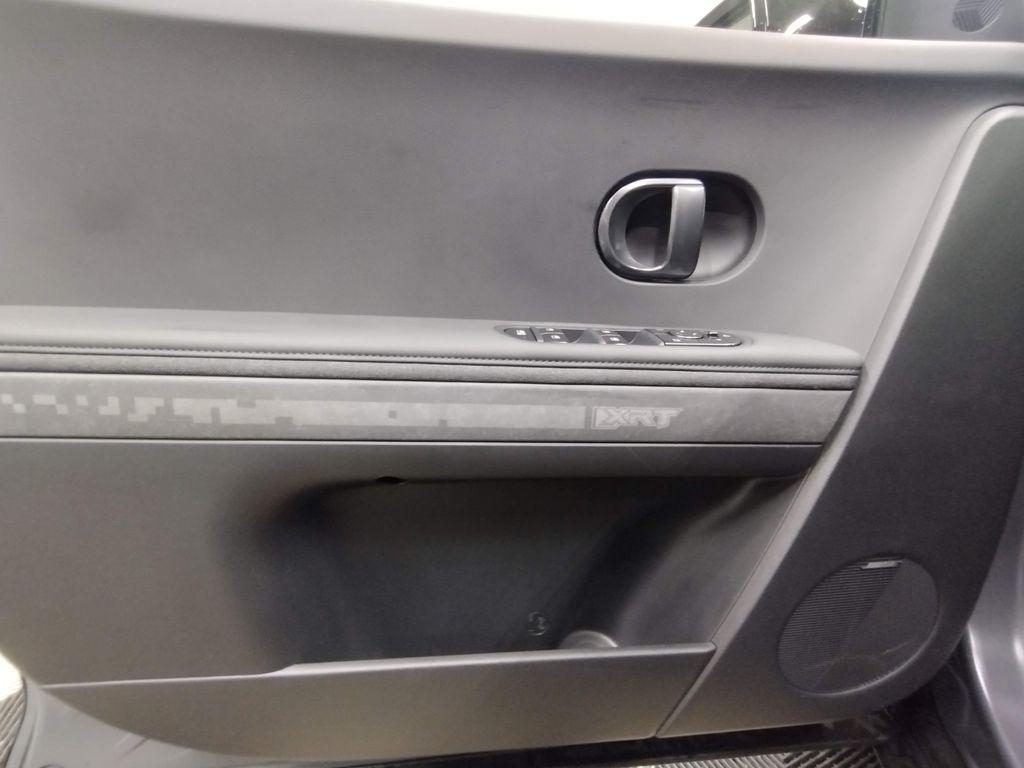 2025 Hyundai Ioniq 5 photo 14