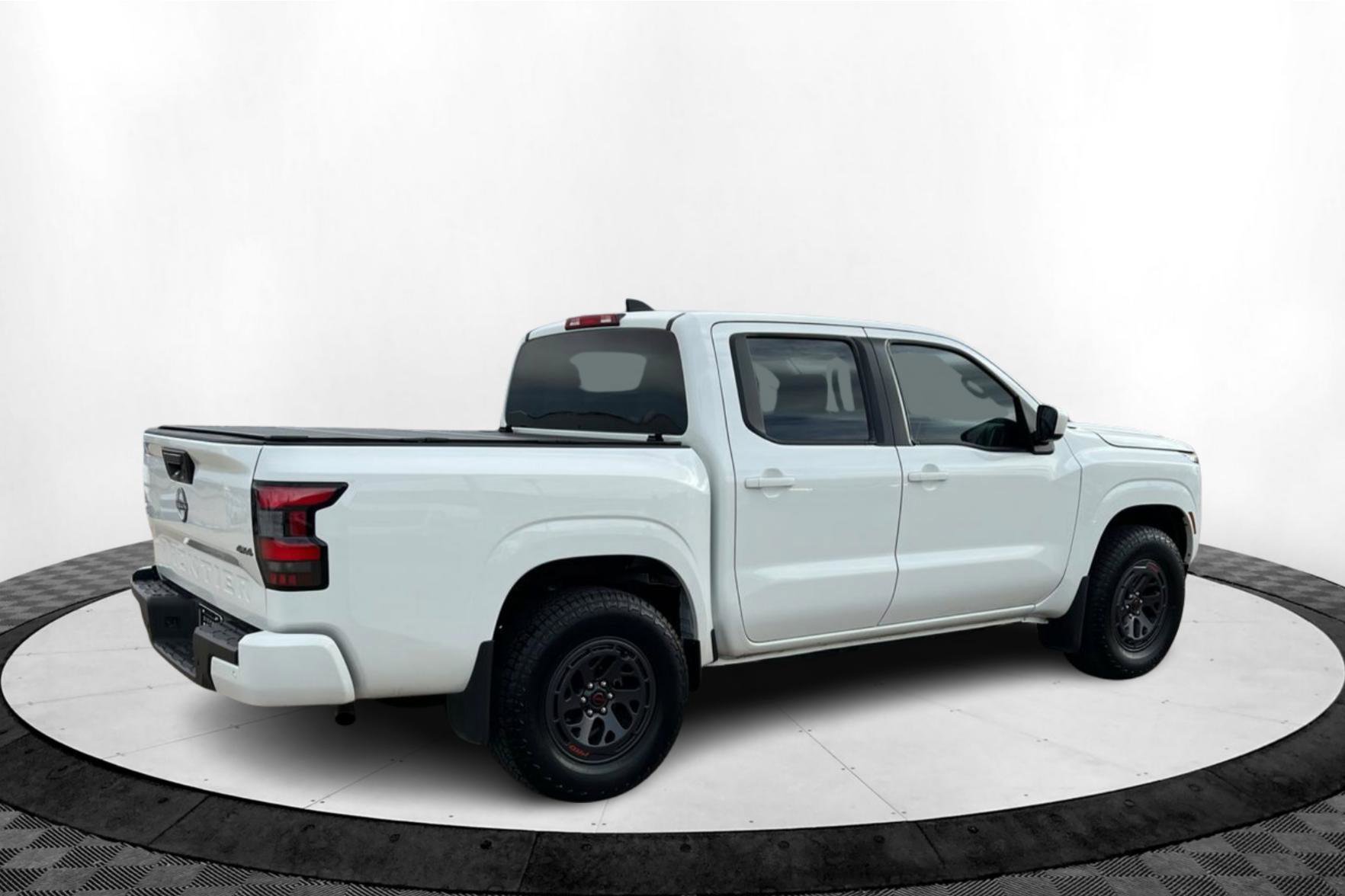 2025 Nissan Frontier SV photo 4