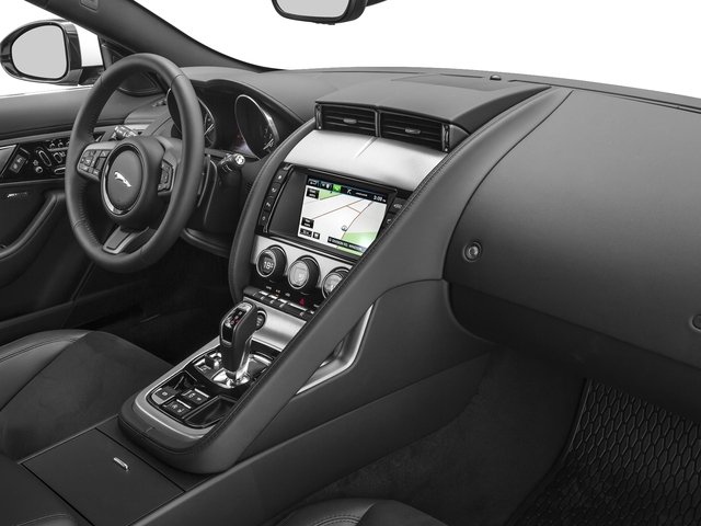 2017 Jaguar F-TYPE Premium photo 17
