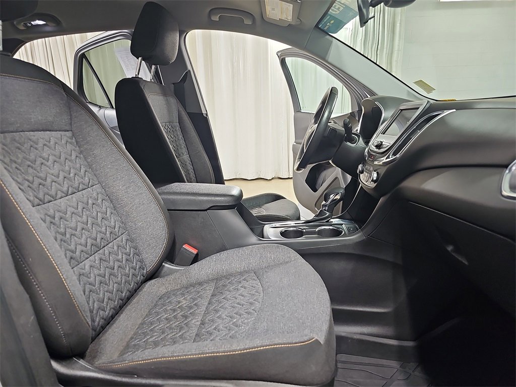 2022 Chevrolet Equinox LT photo 10