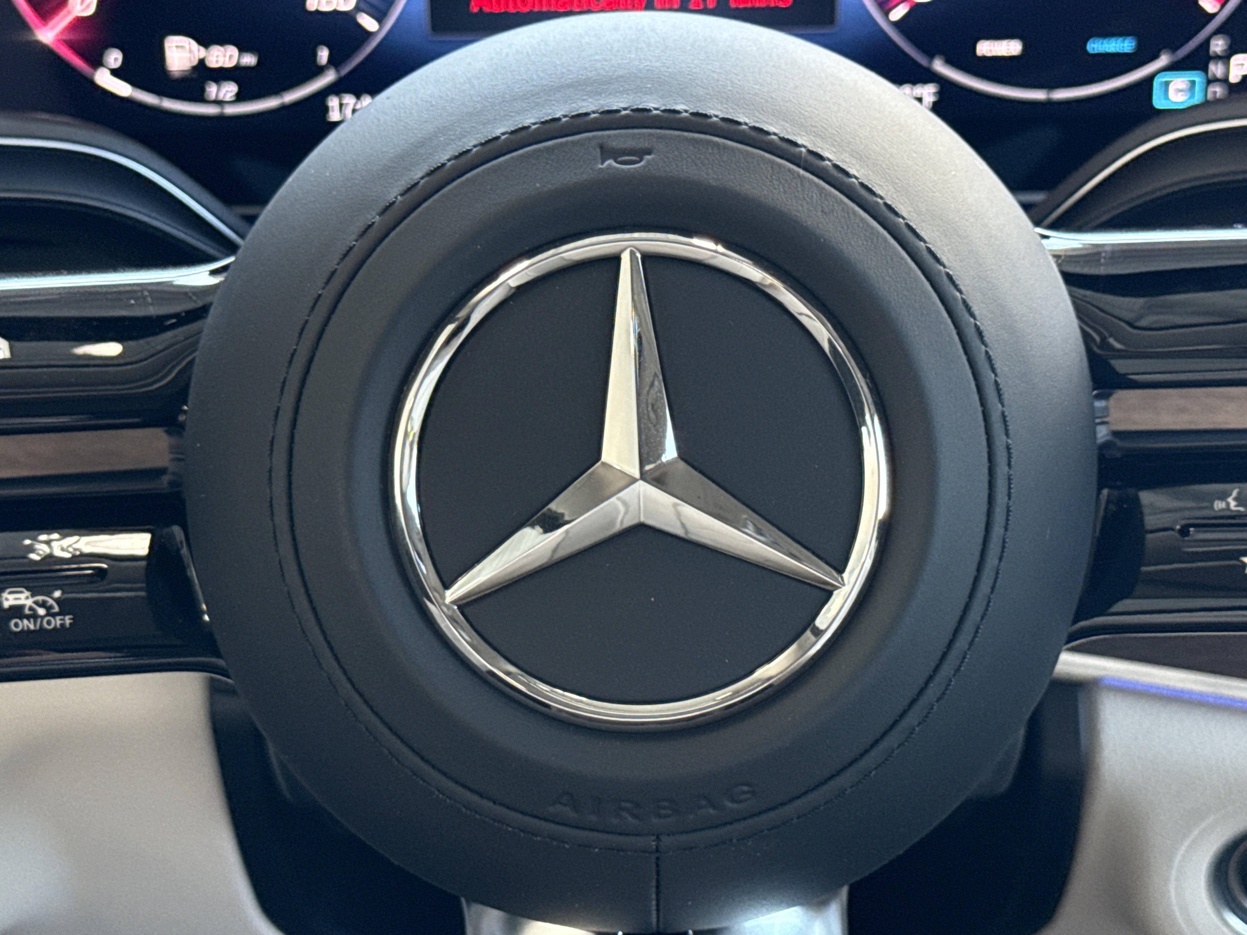2026 Mercedes Benz GLS 450 4MATIC photo 3