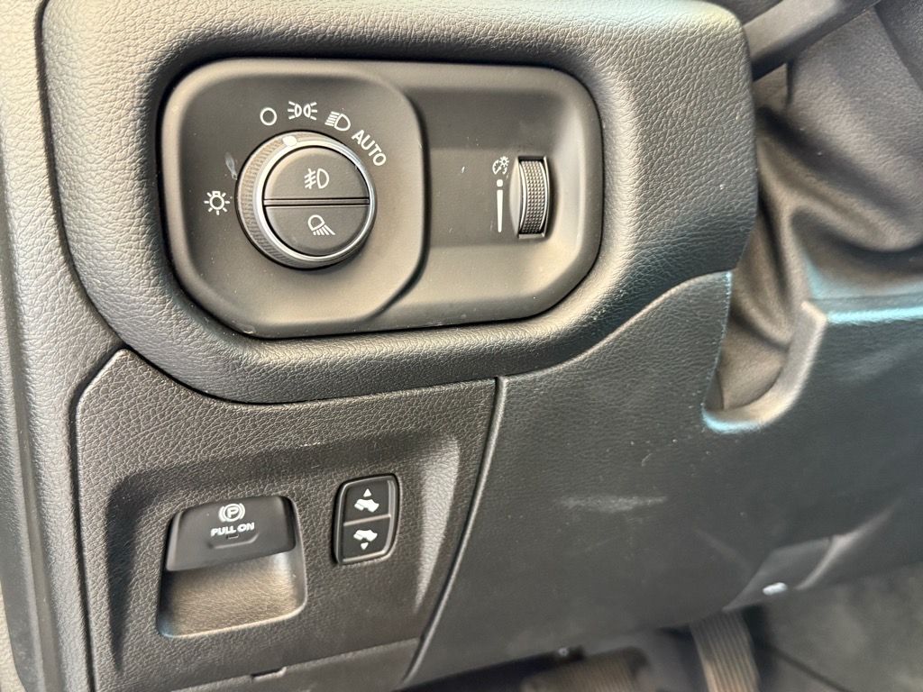 2021 Ram 1500 Big Horn Lone Star photo 8
