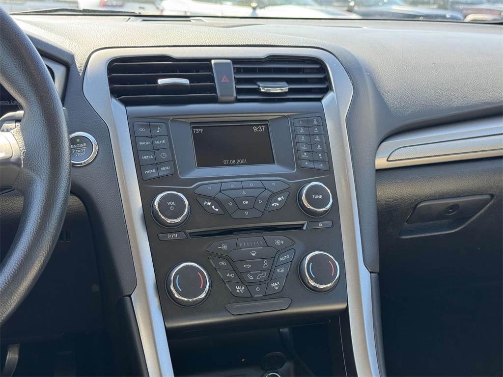 2018 Ford Fusion Hybrid S photo 16