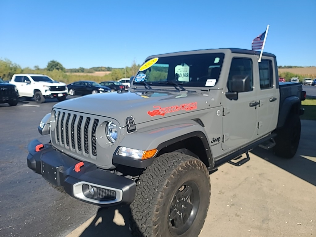 2021 Jeep Gladiator Sport photo 3
