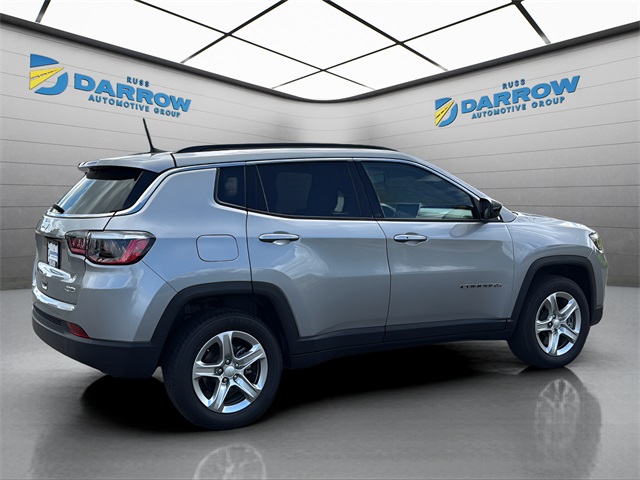 2024 Jeep Compass Latitude photo 4