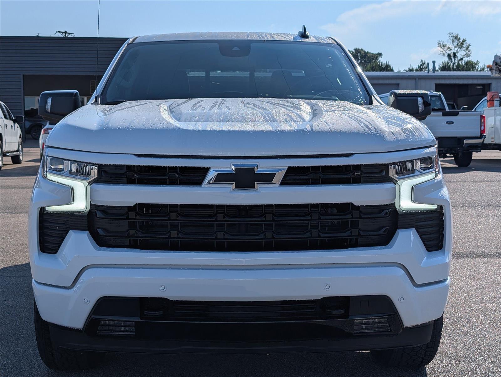 2026 Chevrolet Silverado 1500 RST photo 2