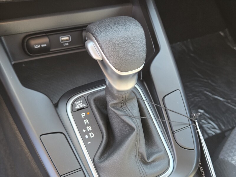 2025 Kia Soul LX S photo 13