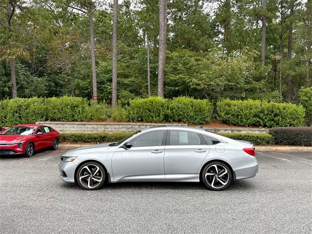 2022 Honda Accord Sport 2.0T photo 2