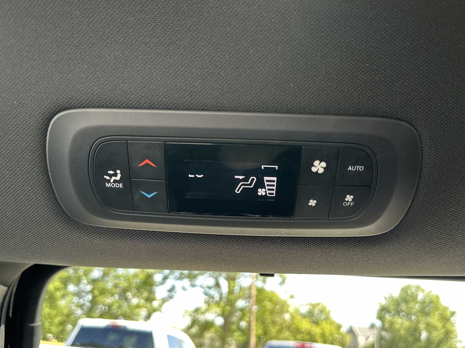 2020 Chrysler Pacifica Touring photo 20