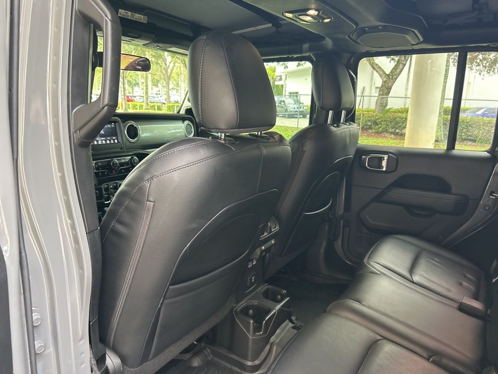 2021 Jeep Wrangler Unlimited Sahara photo 33