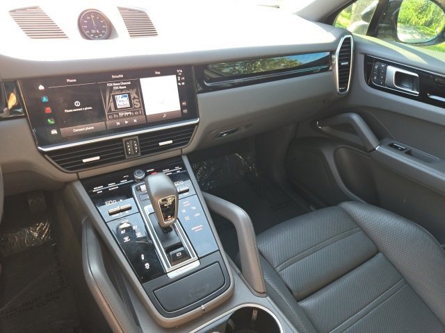 2022 Porsche Cayenne E-Hybrid Coupe Base photo 10