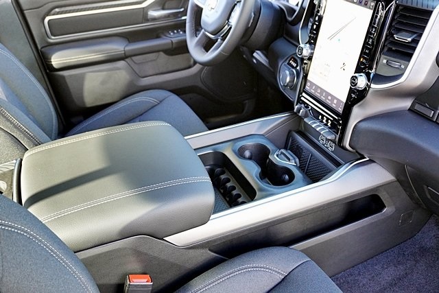 New 2026 Granite Crystal Metallic Clear-Coat Exterior Paint RAM Big Horn/Lone Star image 16