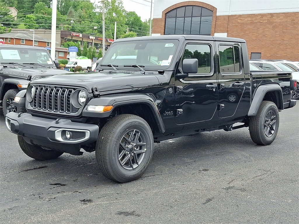 2025 Jeep Gladiator Sport S photo 2