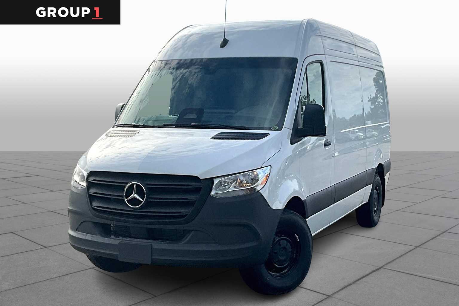 2025 Mercedes-Benz Sprinter Cargo Van Base's photo