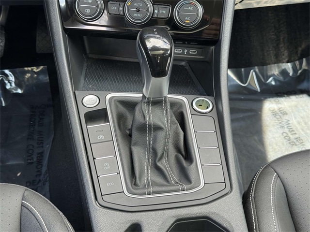 2024 Volkswagen Jetta 1.5T SE photo 11