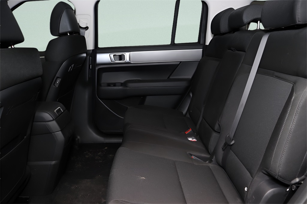 2026 Hyundai Santa Fe SE photo 17
