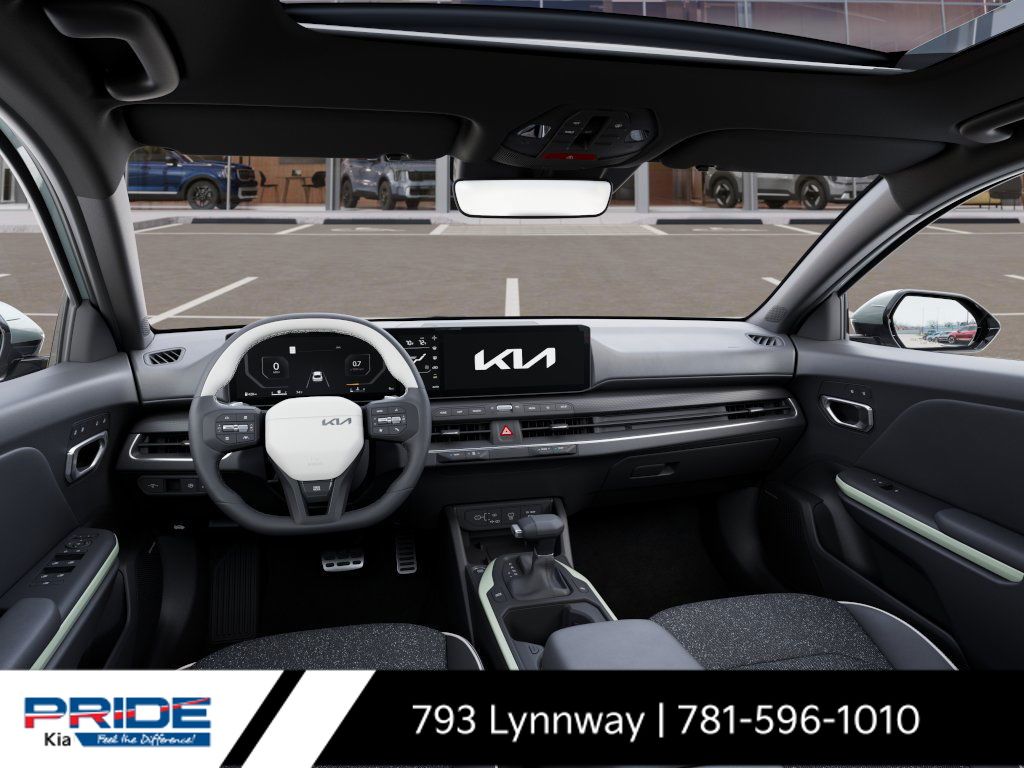 2025 Kia K4 GT-Line photo 12