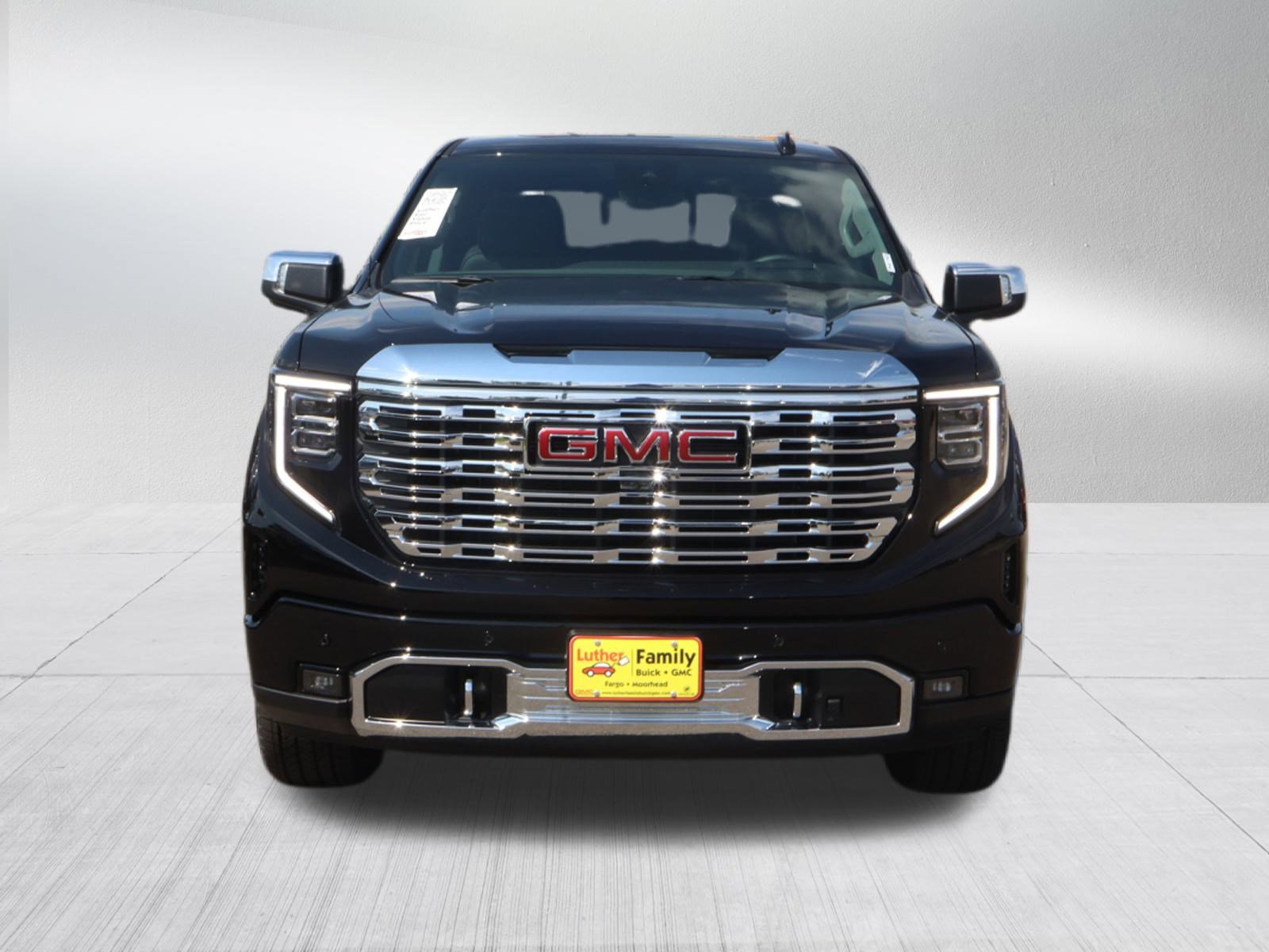 2025 Gmc Sierra 1500 Denali photo 2