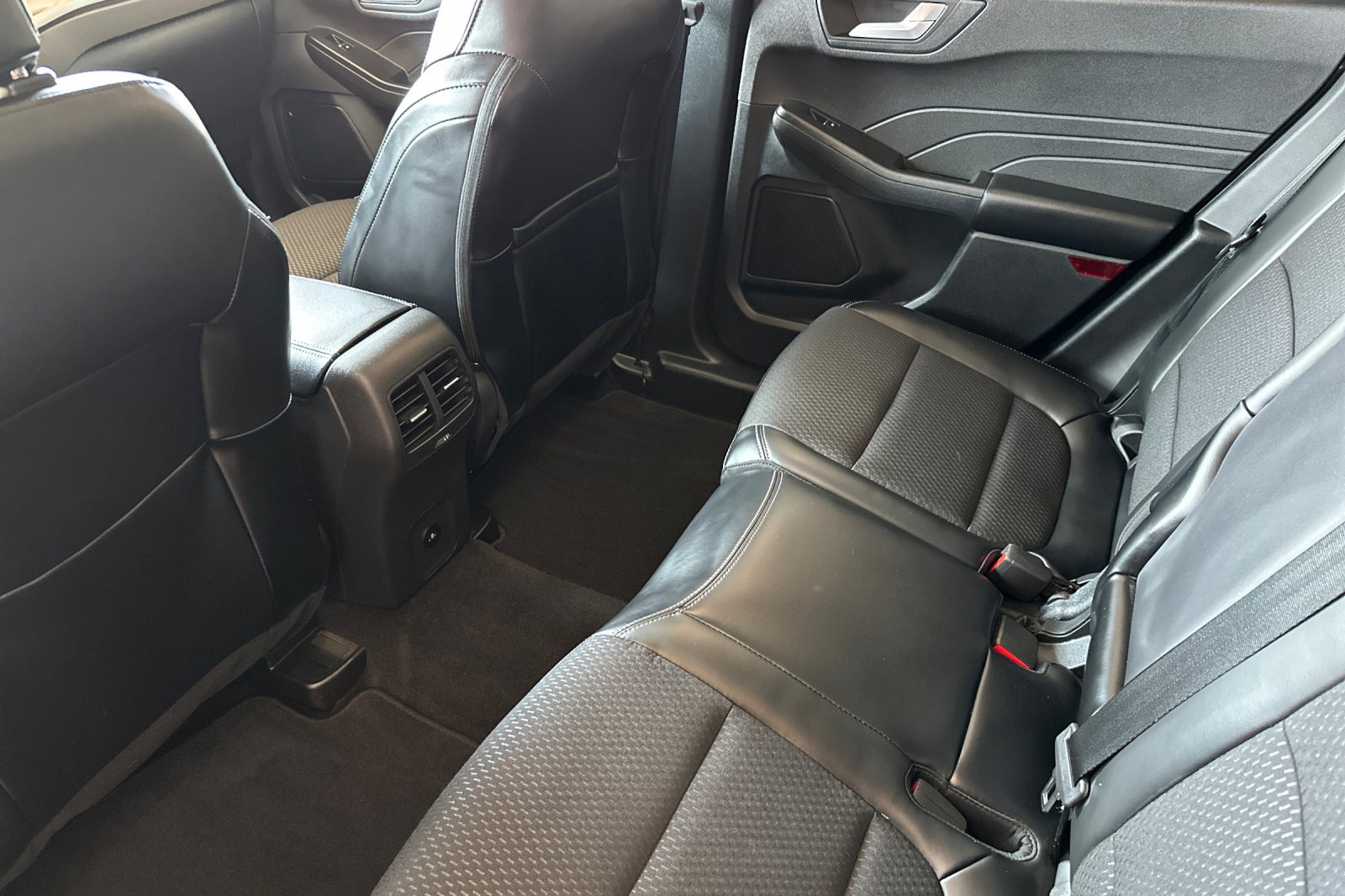 2025 Ford Escape Plug-In Hybrid Base photo 10