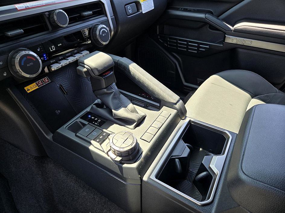 2025 Toyota 4Runner TRD Off-Road Premium photo 23
