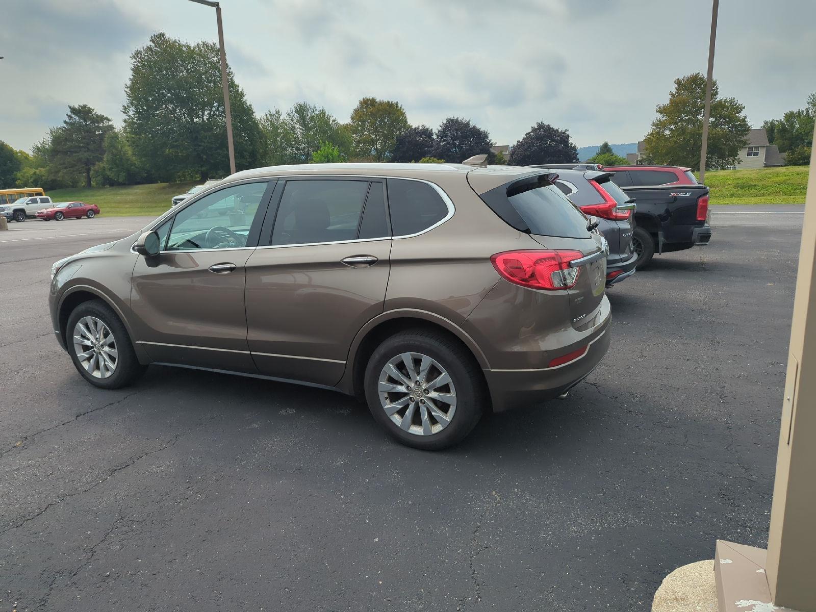2017 Buick Envision Essence photo 3