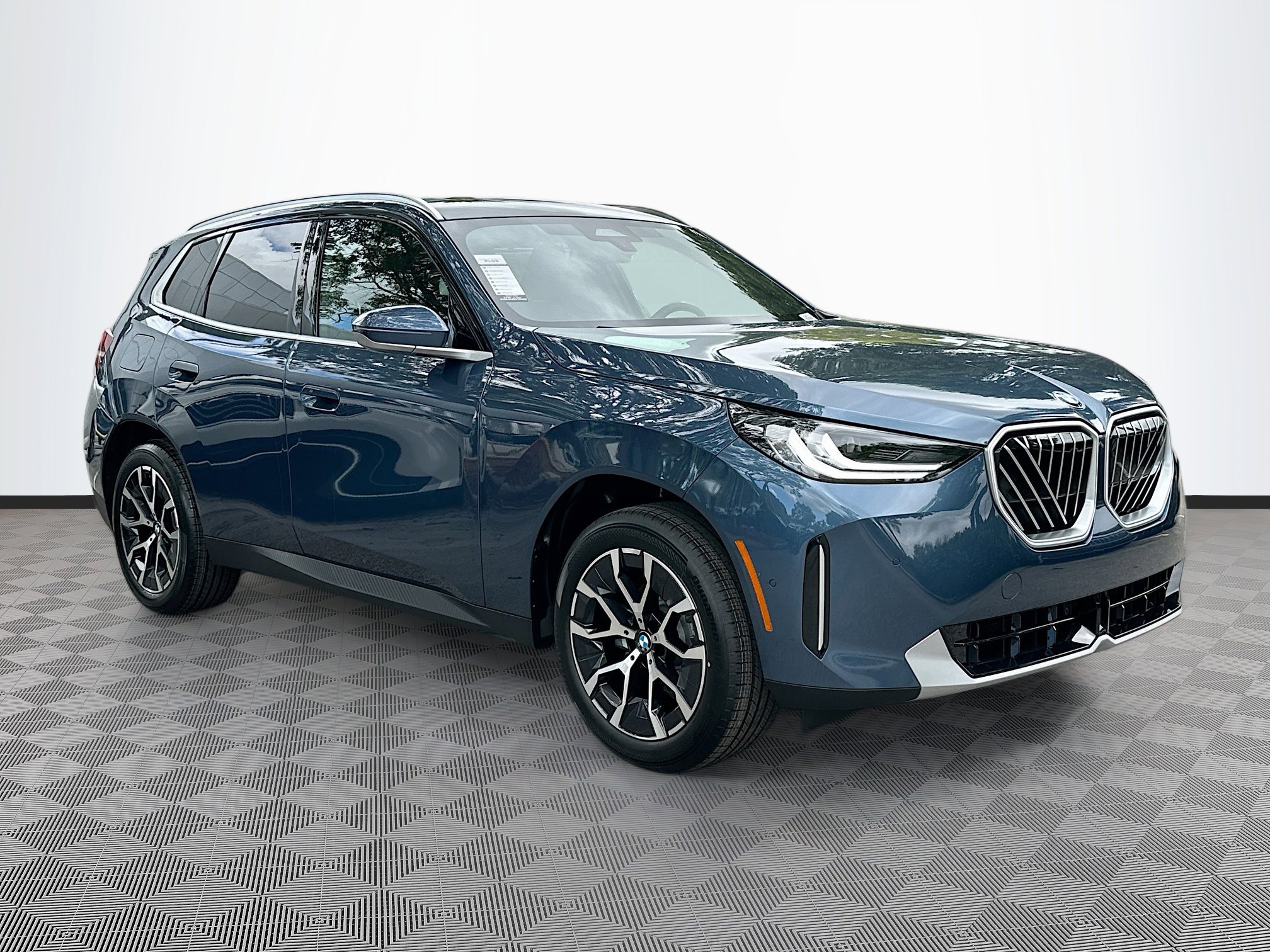 2026 BMW X3 30's photo