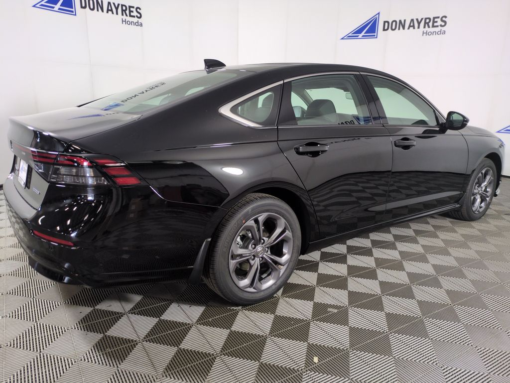 2025 Honda Accord Hybrid EX-L photo 5