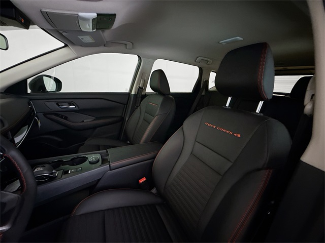 2026 Nissan Rogue SV photo 4