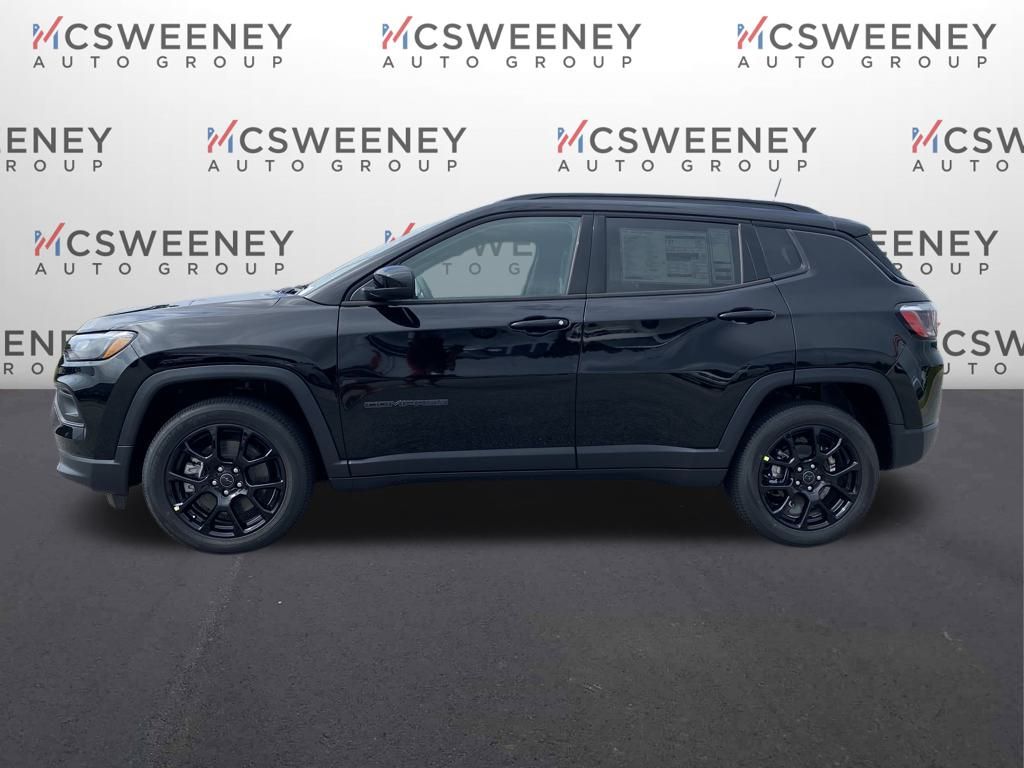 2025 Jeep Compass Latitude photo 2
