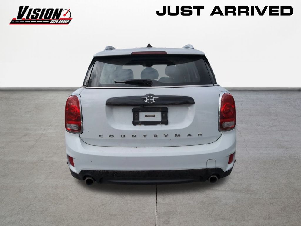 2019 Mini Cooper S ALL4 photo 3