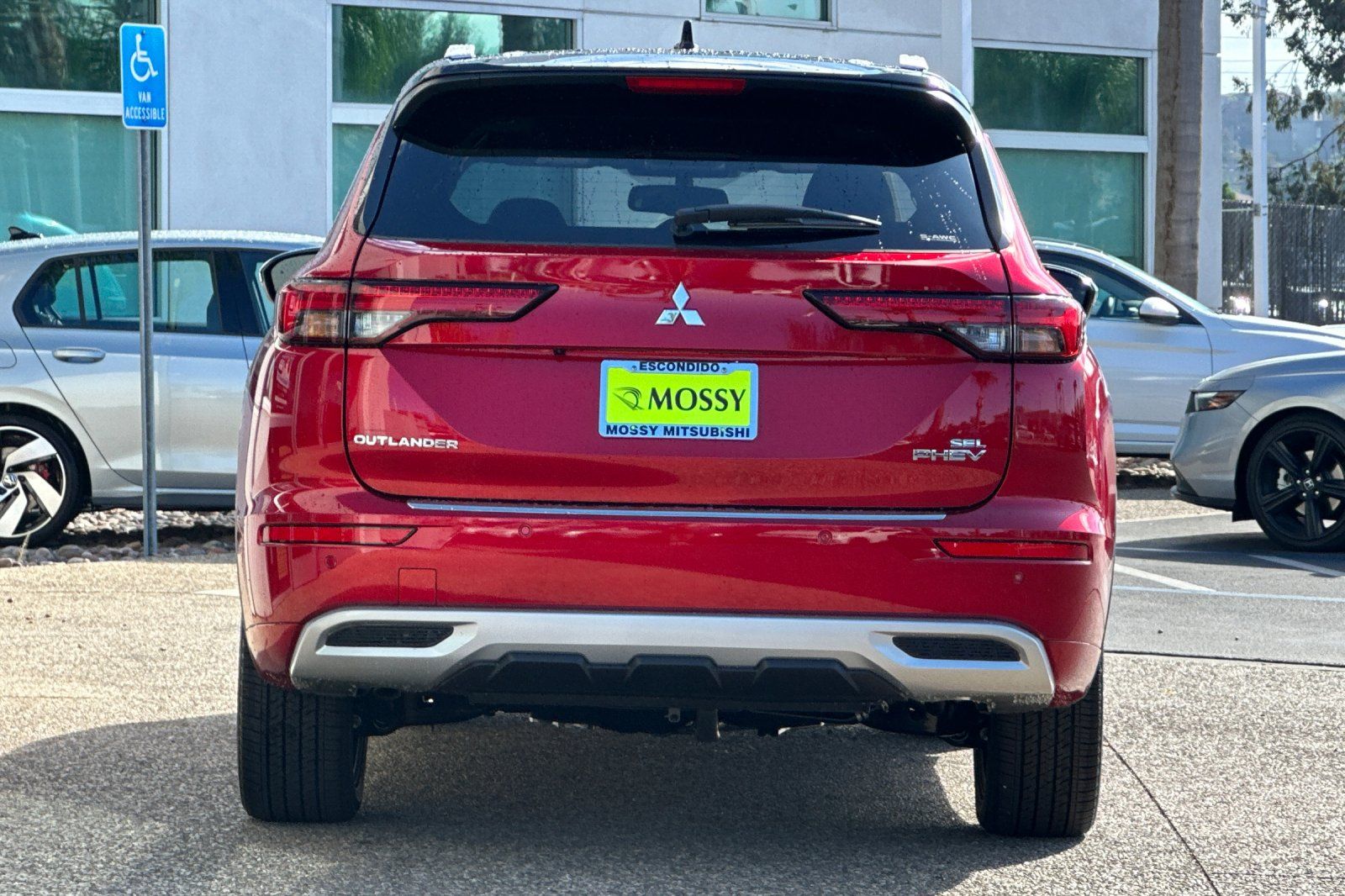 2025 Mitsubishi Outlander SEL Platinum GT photo 5