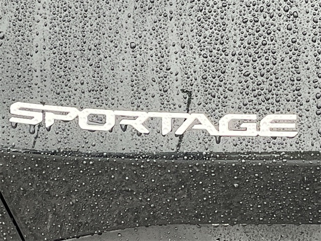 2026 Kia Sportage EX photo 14