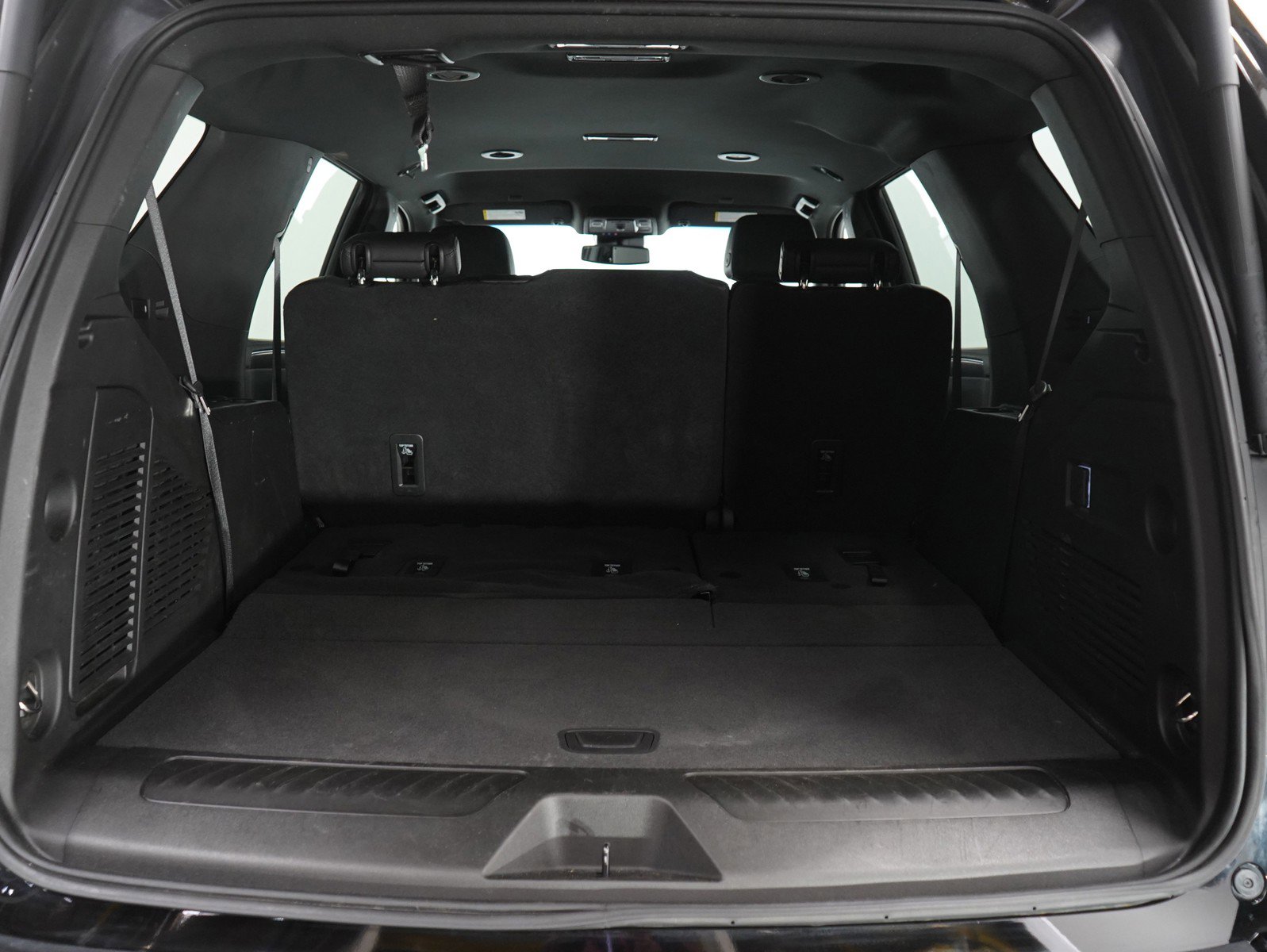 2023 Chevrolet Tahoe LT photo 14