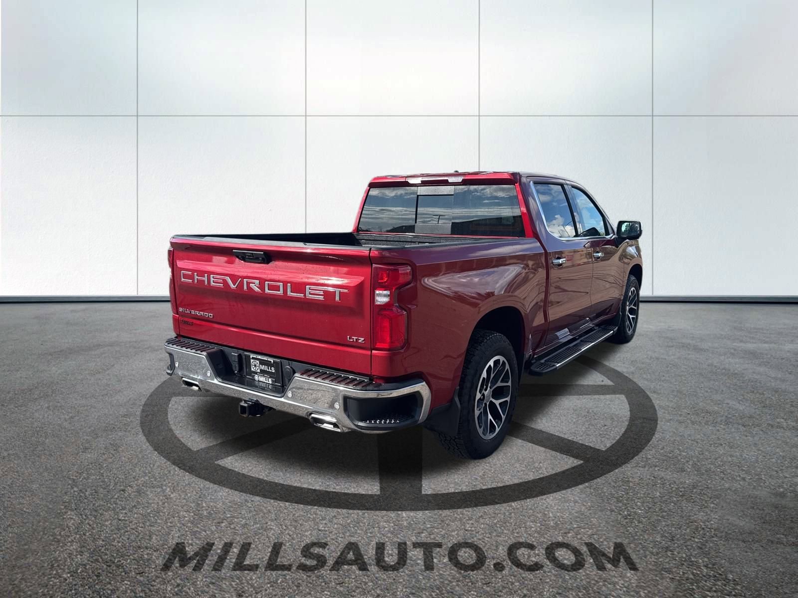 2024 Chevrolet Silverado 1500 LTZ photo 4