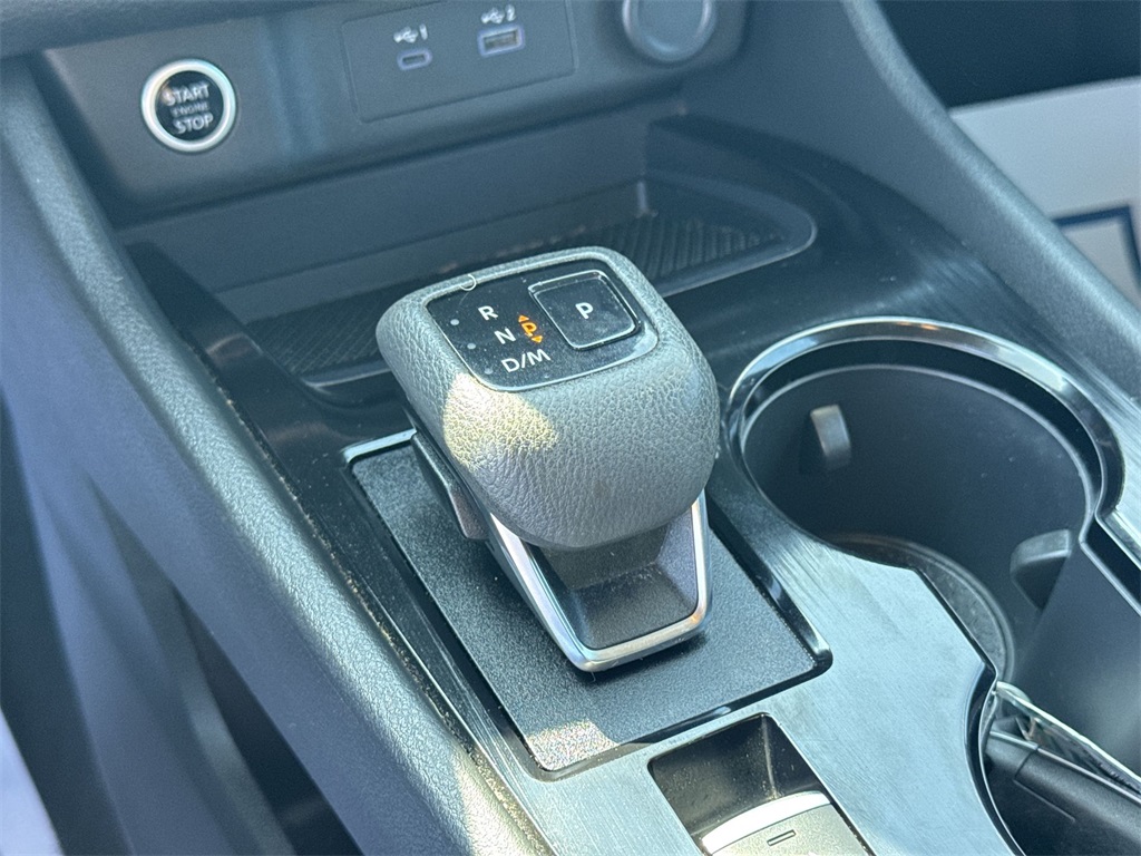 2023 Nissan Rogue SV photo 25